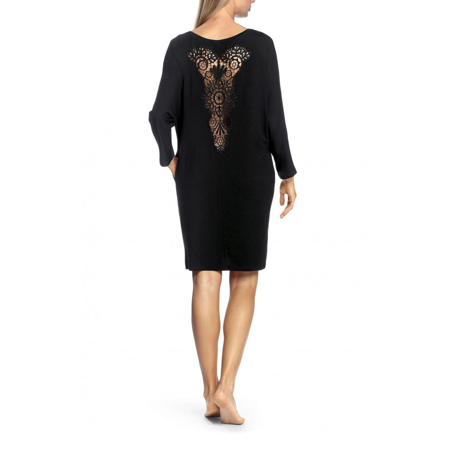 Long-sleeve nightdress with bat lace motif on the back