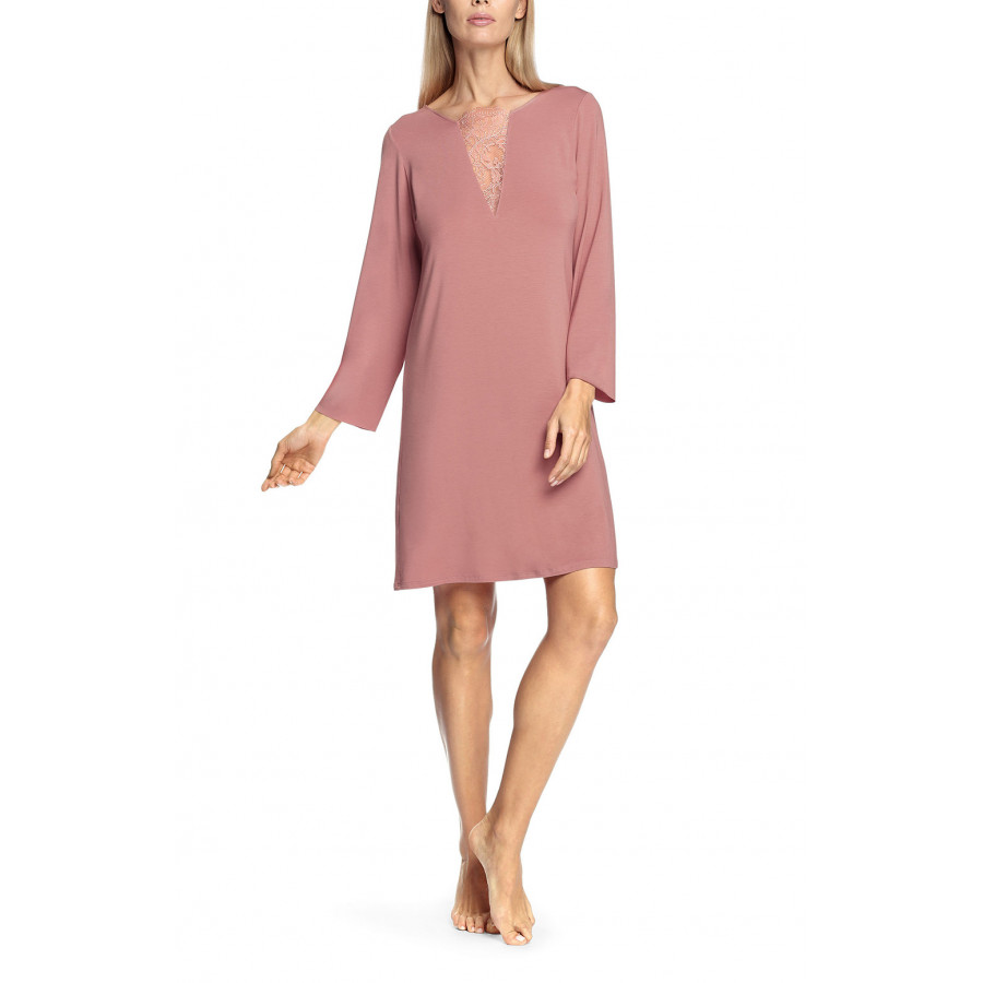 Long-sleeved or three-quarter sleeved nightdress with round, lace-trimmed neckline