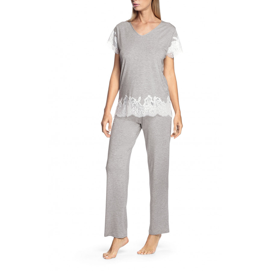 Two-piece pyjamas comprising a short-sleeved top with lace inserts Trousers available in two lengths - Silvia range