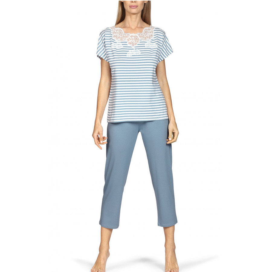 Pyjama composé d'un top à rayures et manches courtes et d'un pantalon ¾ uni. Coemi-lingerie