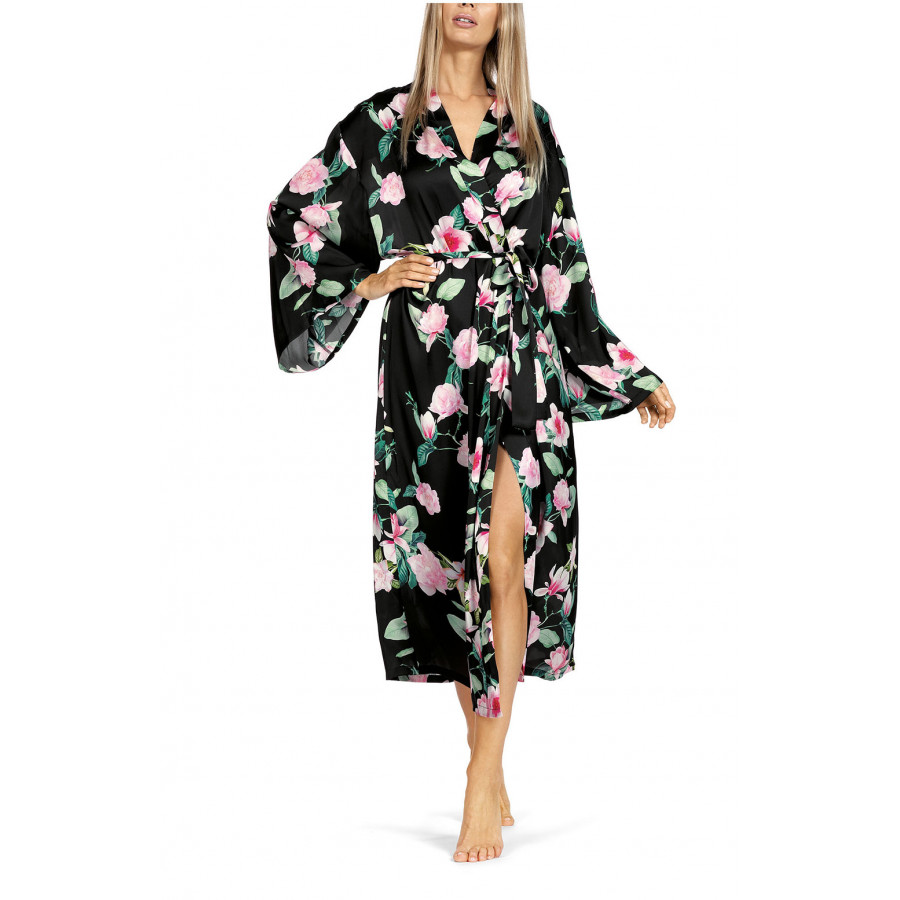 Langer Kimono aus Satin in Blumenmuster auf schwarzem Grund mit ausgestellten Ärmeln. Coemi-lingerie