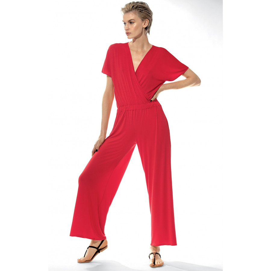 Jumpsuit with V-shaped neckline and short, loose-fitting sleeves.  Coemi-lingerie
