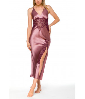 Long nightdress in satin and lace with thin, criss-cross straps at the back