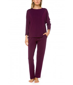 Soft, 2-piece pyjamas in a blend of micromodal and elastane, with three-quarter length sleeves