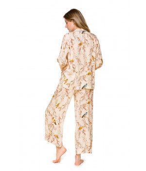 Ensemble pyjama en viscose ample motif oiseau discret sur fond beige - Coemi-lingerie