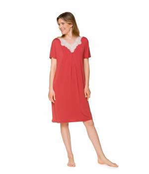 Tunic-shape, knee-length nightdress with short sleeves and lace