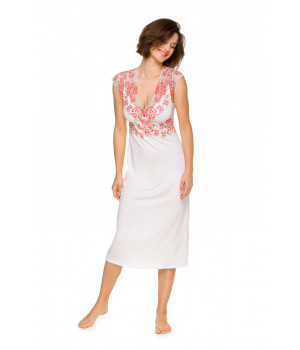 Long nightdress with short sleeves and floral lace on the bust and back