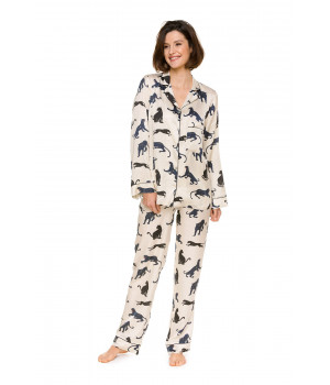 Pyjamas with button-up top, shirt collar and long sleeves in silky viscose