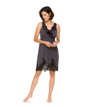 Gorgeous, sleeveless nightdress with black lace trim