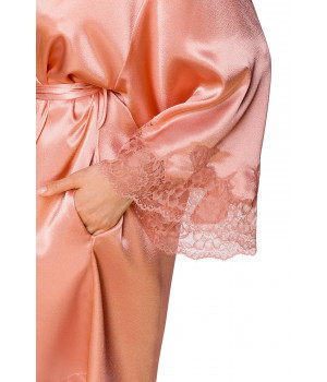 Joli petit déshabillé forme kimono en satin soyeux, manches chauve-souris et dentelle - Coemi-lingerie