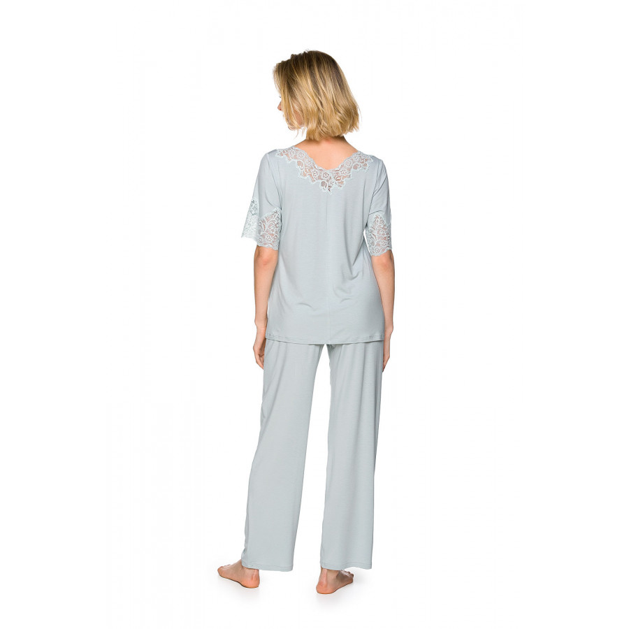 Zweiteiliger Pyjama aus Micromodal, Oberteil mit Rundhalsausschnitt und kurzen Ärmeln mit Spitzenbesatz - Coemi-lingerie