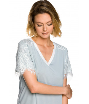 Micromodal nightwear outfit, top with V-neck and short sleeves enhanced with lace, and shorts - Coemi-lingerie