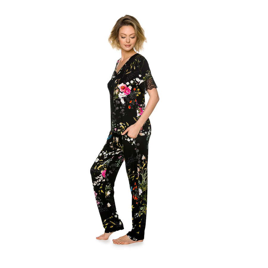 Elegant micromodal pyjamas in a floral print on a black background and lace - Coemi-lingerie