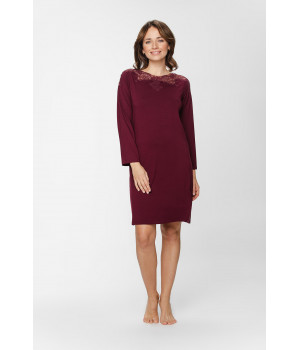Tunic-style micromodal nightdress with three-quarter-length sleeves and lace on the slash neck