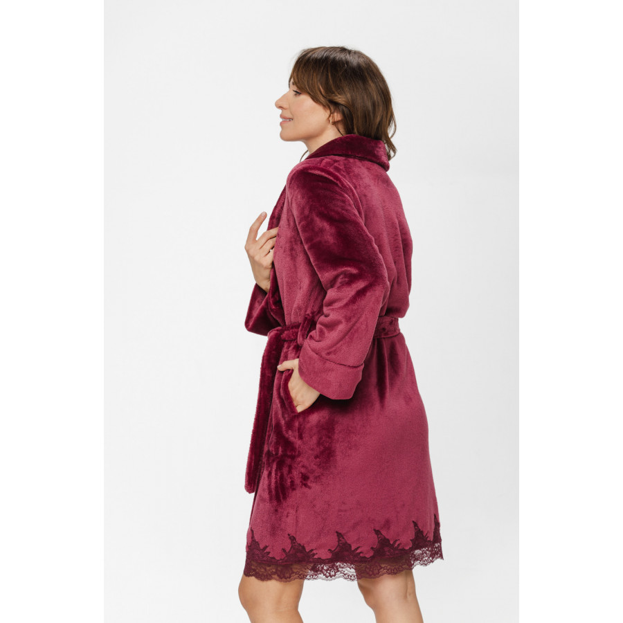 Pretty burgundy velvet knee-length bathrobe with a shawl collar and lace - XS/S to 5XL - Coemi-Lingerie