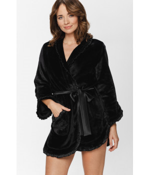 Soft and seductive little dressing gown with three-quarter-length sleeves and shawl collar, enhanced with a flounce trim