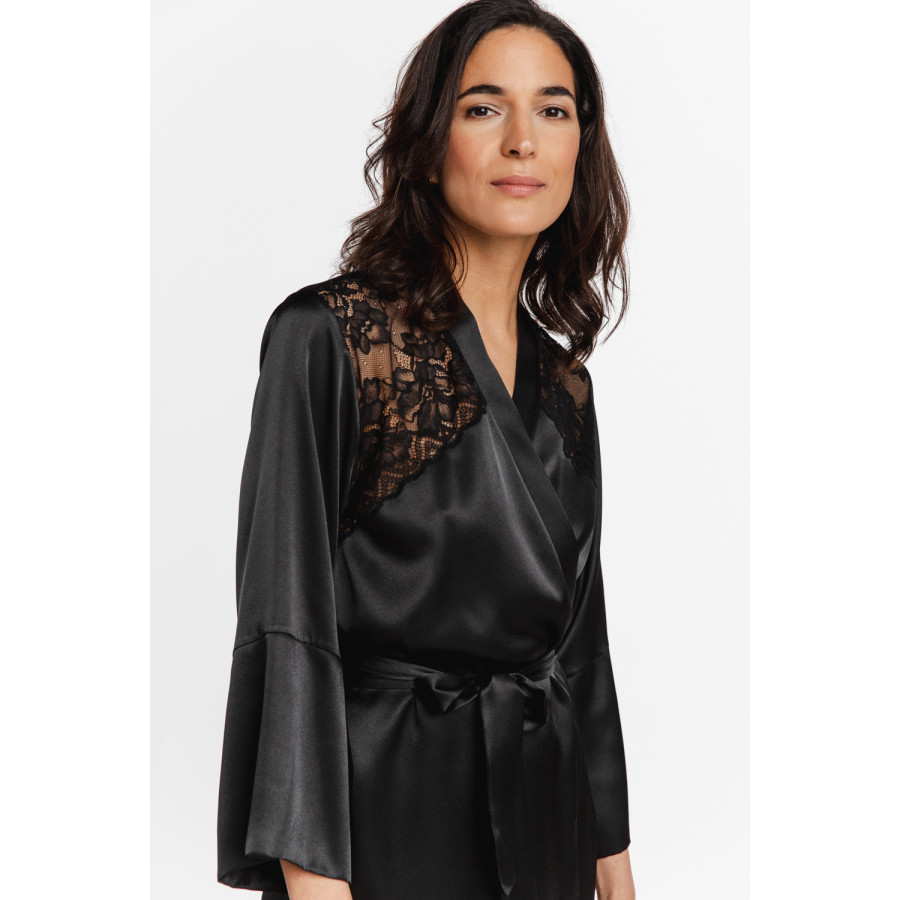 Gorgeous little satin dressing gown with loose-fitting, three-quarter-length sleeves, a lined neckline and lace