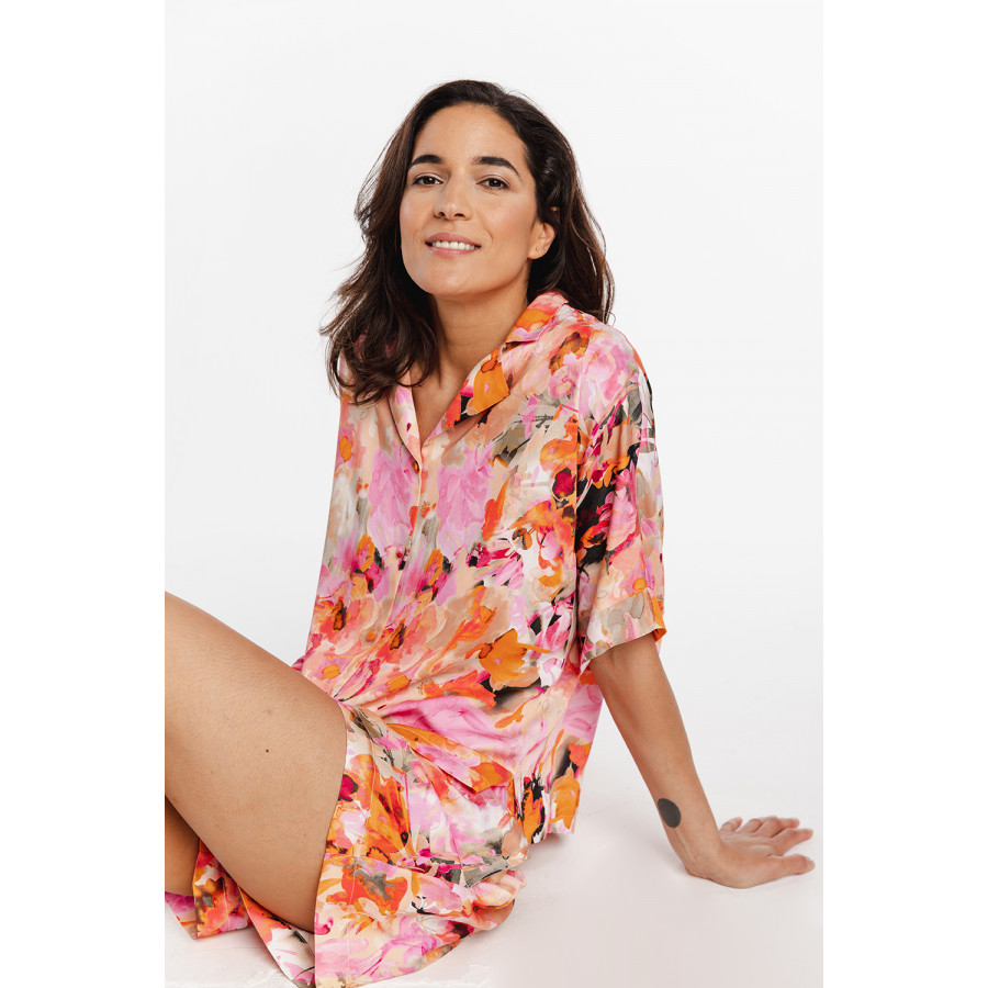 Viscose nightwear outfit in a colourful floral print, button-up shirt-style top with mid-length sleeves