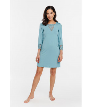 Tunic-style nightdress with three-quarter-length sleeves in micromodal and lace, buttons at the top of the back